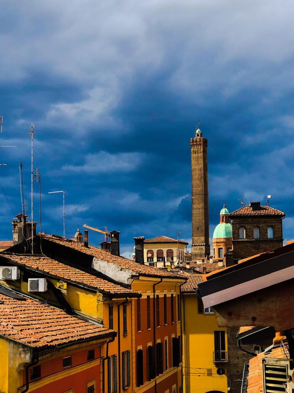 Ferienwohnung Healthy Flat Bologna - Tower Skyline View Exterior foto